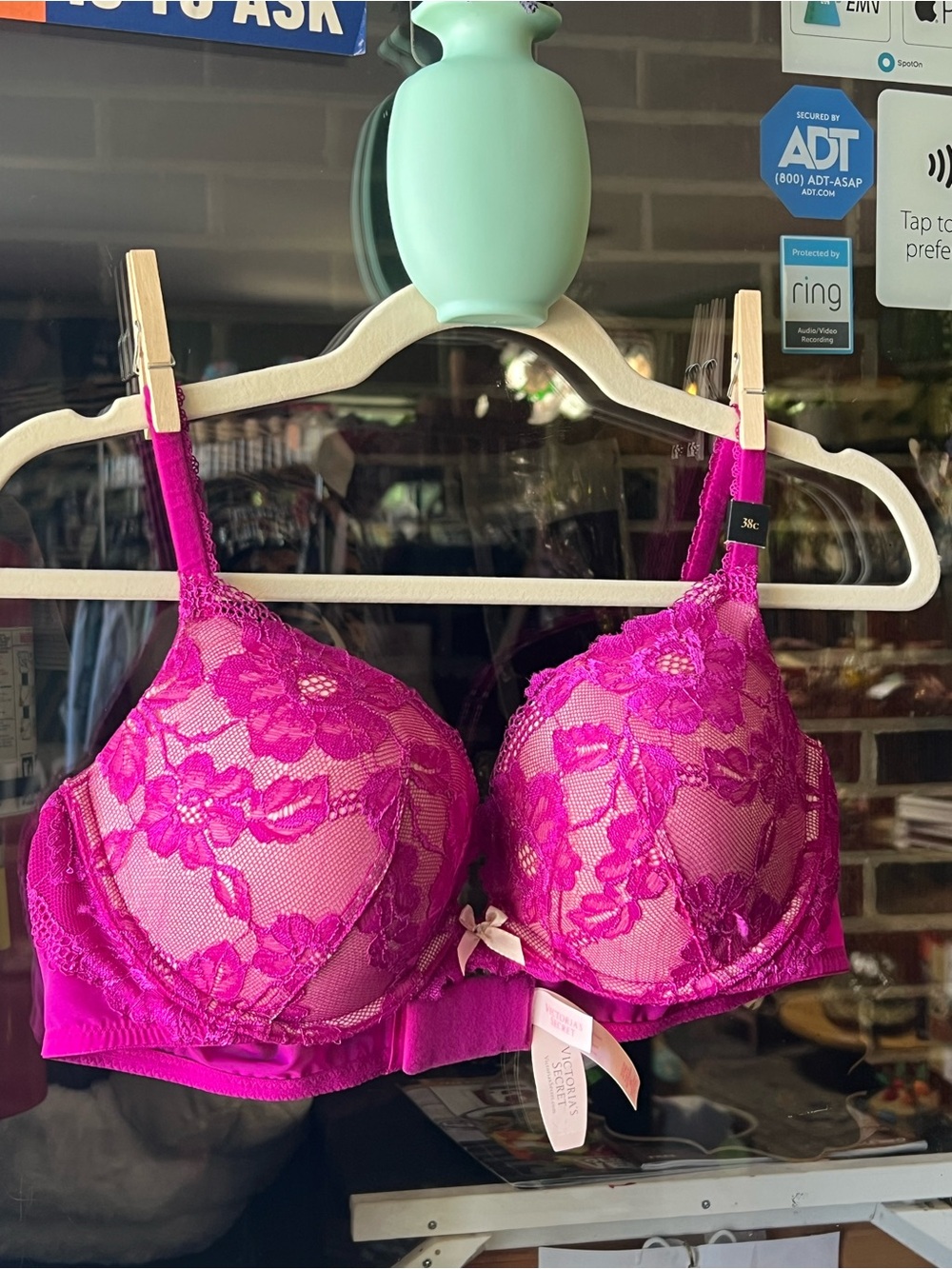 Victoria's Secret Hot Pink Lace Underwire Bra New with tags Size 38C